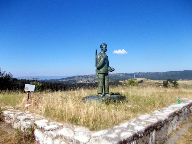 МЕМОРИЈАЛНИ ЦЕНТАР НА ДОБОШУ: Бошко заштићен само на папирима 